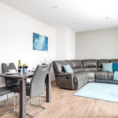 Pluxa Blue Sapphire Luxury Stay Free Parking Free Wifi - Walk Everywhere, Travel, Biz, Leisure Birmingham Dış mekan fotoğraf